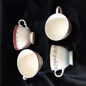4 Vntg Tea/Coffee Cups